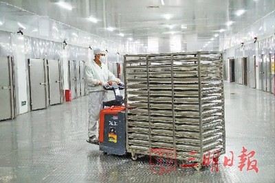 福建三农:新材料产销两旺